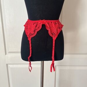 VINTAGE RED LACE LINGERIE GARTER W STRAPS
